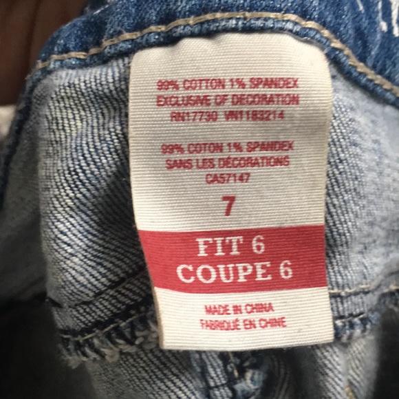 Fun shorts with cool design! - Picture 3 of 4